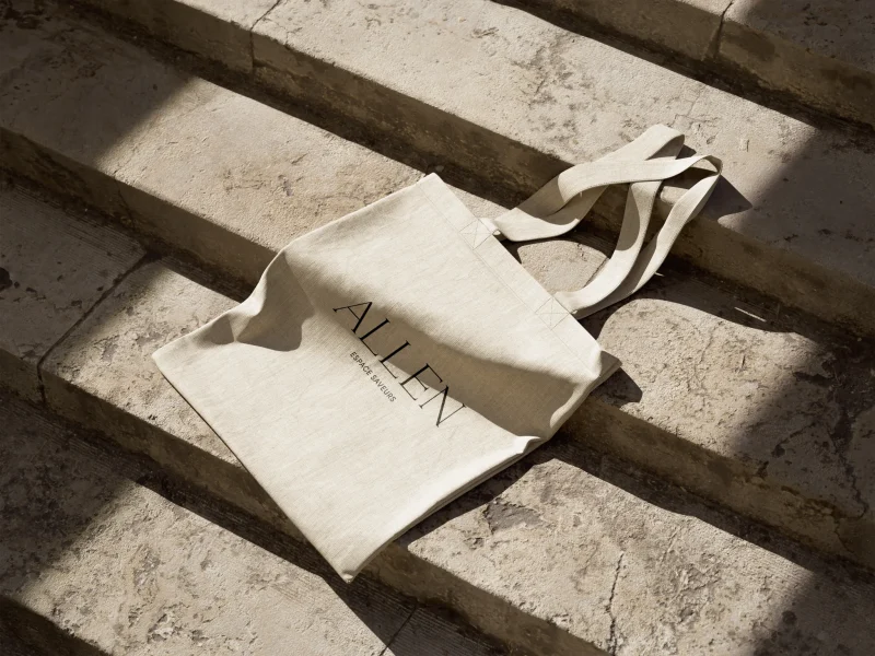 Aperçu de l’image de marque crée pour Allen - Espace Saveurs représenté avec un tote bag.