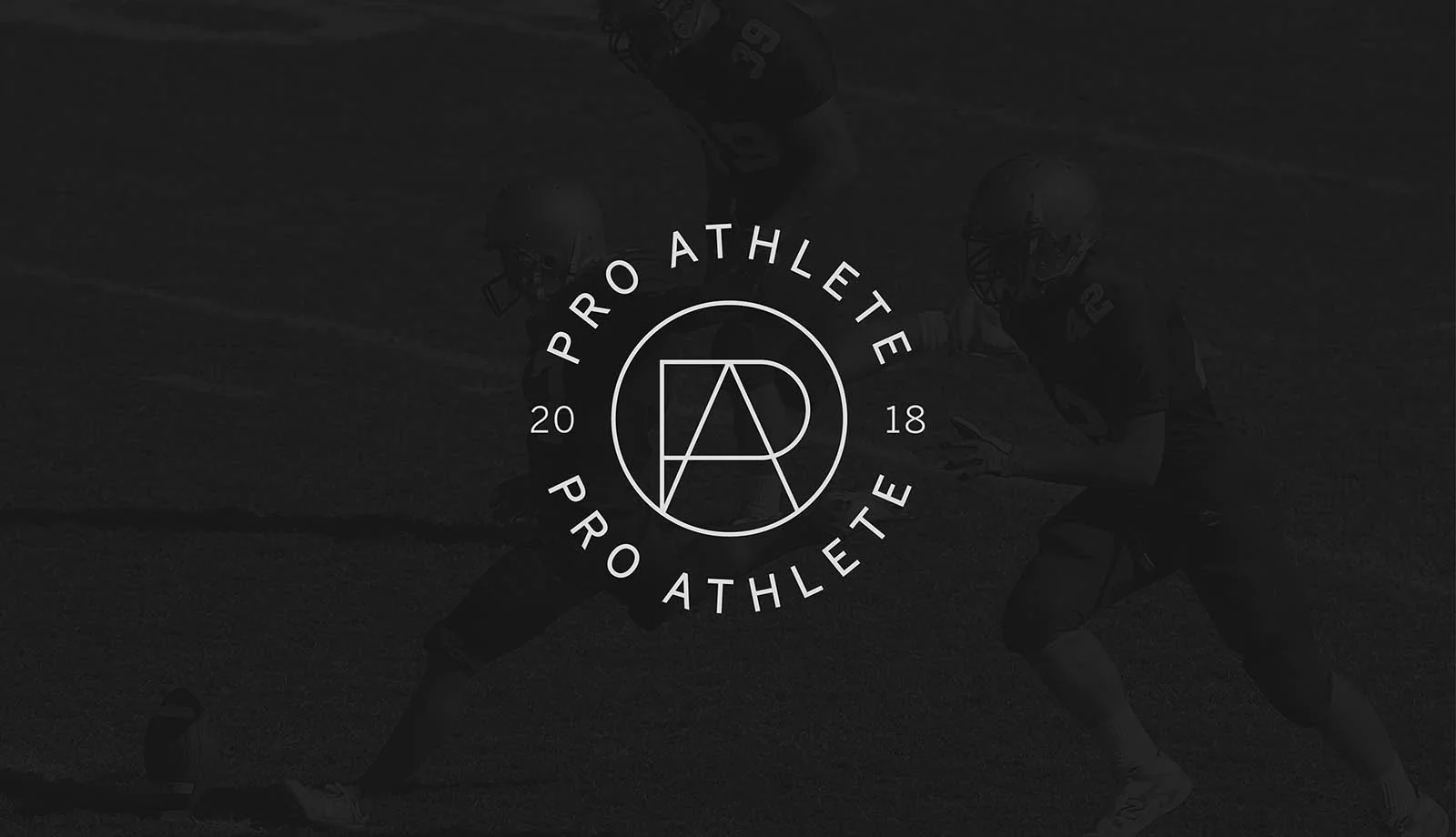 Logo créé pour Pro Athlete, conçu par Atelier480, sur une image opaque.